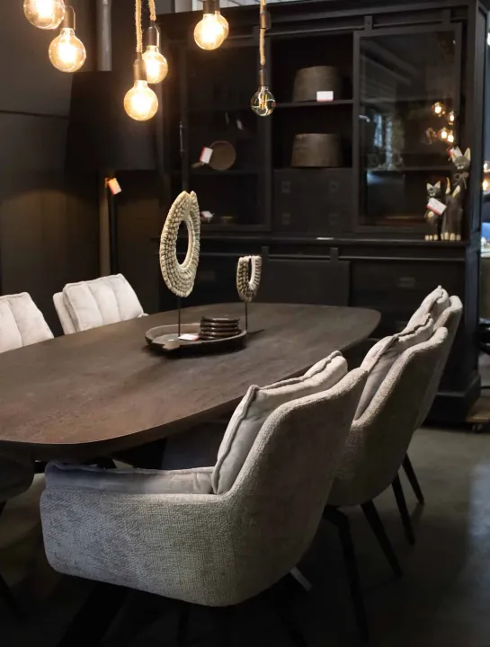Deens Ovale Eettafel – Walnoot bruine Kleur – Mango Hout