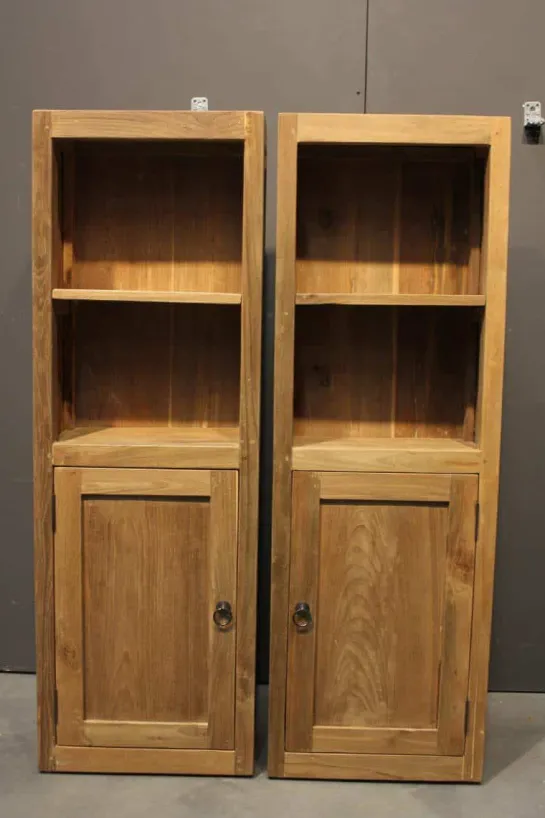 Hangend teakhouten kastje 40x20x120