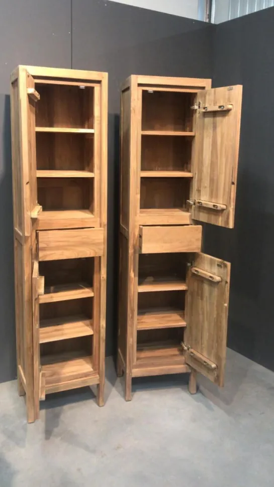 Hoge smalle teak houten badkamerkast 45x35x190 cm