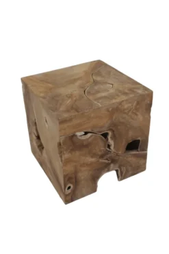 Kleine houten pilaar