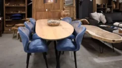 Organische vorm eiken eettafel
