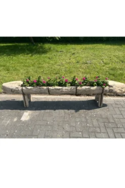 Oude houten voederbak als plantenbak 260 cm