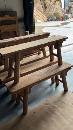 Oud teak houten bankje