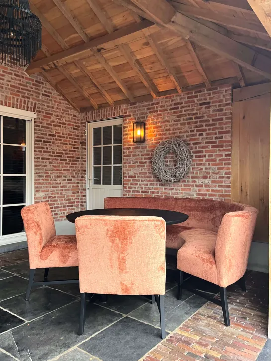 Ronde eetkamerbank met 2 stoelen