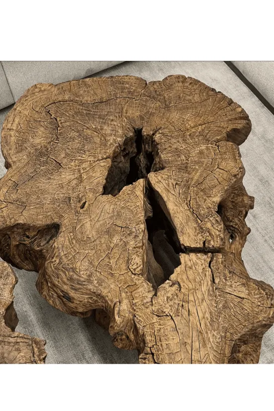 Stoere, Robuuste Salontafel van Oud Teak Hout