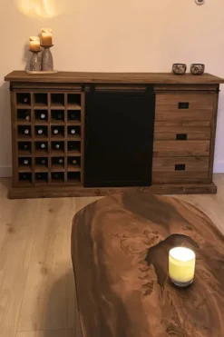 Teak houten dressoir met metalen schuifdeur en wijnrek 160 cm