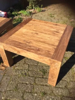 Vierkante grove teakhouten salontafel
