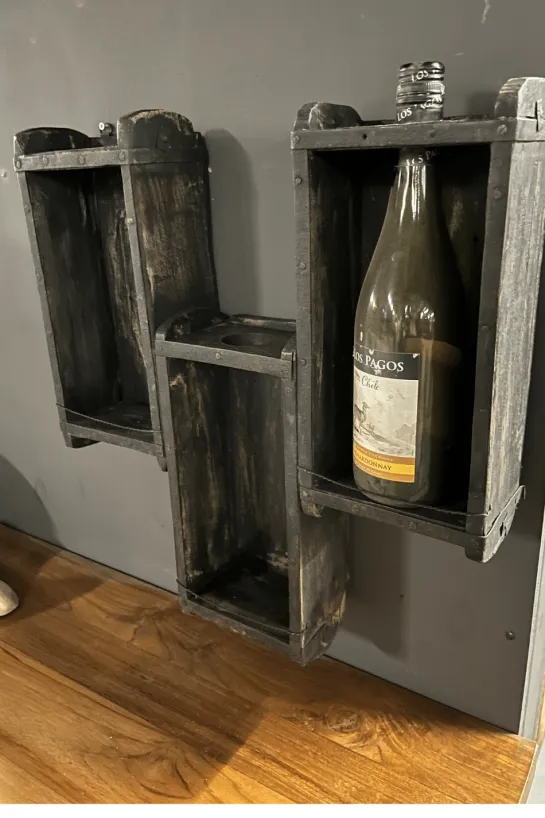 Wijnfleshouder van Oude Zwarte Brick Mold