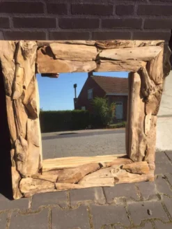 Wortelteakhouten spiegel
